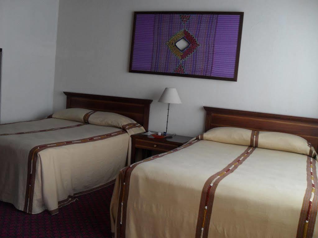 Regis Hotel Spa Panajachel Luaran gambar